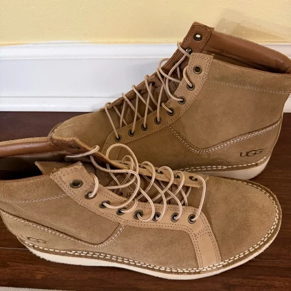 Ugg Camino Monkey Boot Mens Size 10 Khaki display picture 1